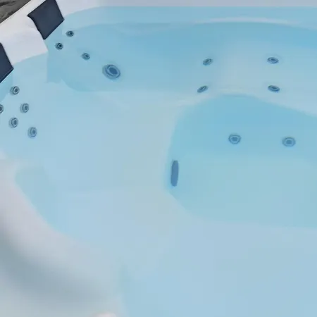 בקתה Le Nid Douillet Avec Jacuzzi Et Sauna Privatifs Laveline