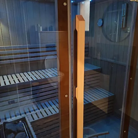 Le Nid Douillet Avec Jacuzzi Et Sauna Privatifs * Laveline