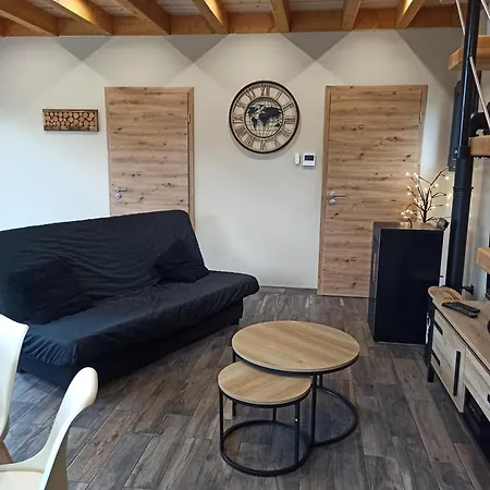 Le Nid Douillet Avec Jacuzzi Et Sauna Privatifs בקתה *